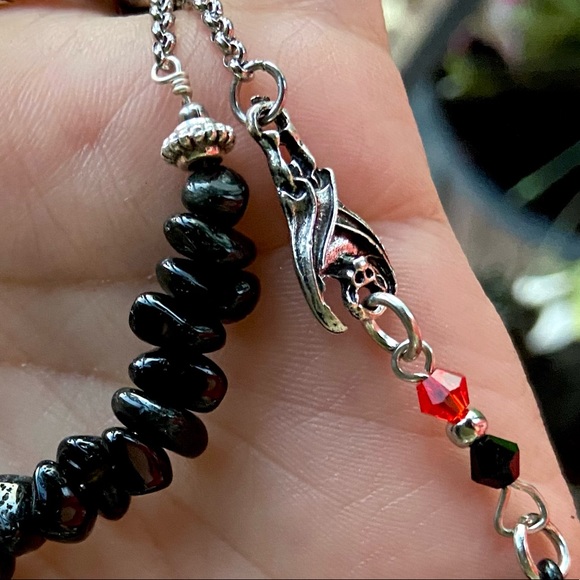 Bat choker necklace . Double layer onyx chips & bats charms . Handmade goth boho - Picture 7 of 16